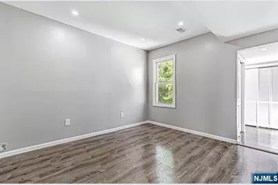 468-470 Park Avenue 2 #2, Paterson, NJ 07504 - Photo 11