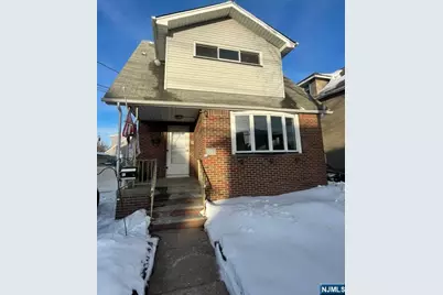 533 Kingsland Avenue, Lyndhurst Township, NJ 07071 - Photo 1