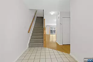 2384 Quill Ct, Mahwah, NJ 07430 - Photo 3