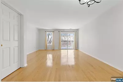 2384 Quill Court, Mahwah, NJ 07430 - Photo 5