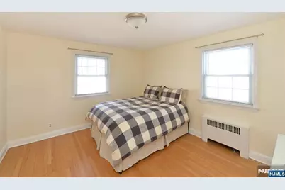 87 Grayson Place, Teaneck Township, NJ 07666 - Photo 15