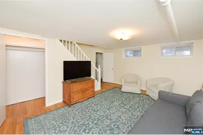 87 Grayson Place, Teaneck Township, NJ 07666 - Photo 9