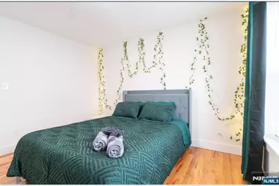 319 Renner Avenue, Newark, NJ 07112 - Photo 27