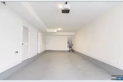 319 Renner Avenue, Newark, NJ 07112 - Photo 3