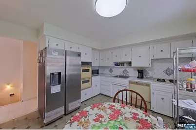 311 Marvin Avenue, Hackensack, NJ 07601 - Photo 31