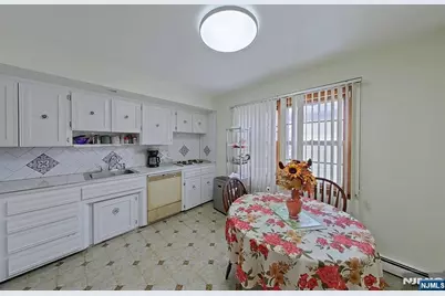 311 Marvin Avenue, Hackensack, NJ 07601 - Photo 29