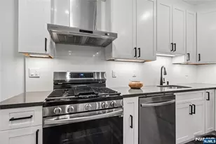 521 10th Street A2, Union City, NJ 07087 - Photo 3