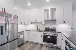 521 10th Street A2, Union City, NJ 07087 - Photo 3