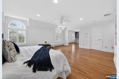 381 Lawrence Court, Wyckoff Township, NJ 07481 - Photo 25