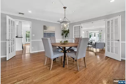 381 Lawrence Court, Wyckoff Township, NJ 07481 - Photo 5