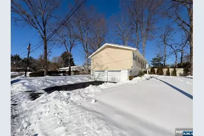 2622 Cleveland Avenue, Washington Township, NJ 07676 - Photo 11