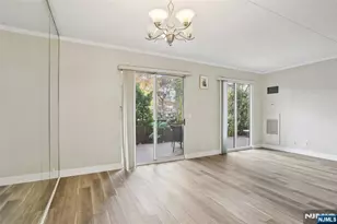 1077 River Road Th5, Edgewater, NJ 07020 - Photo 5