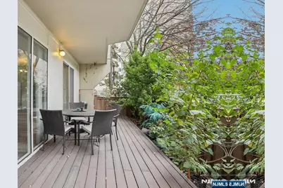 1077 River Road Th5 #TH5, Edgewater, NJ 07020 - Photo 15