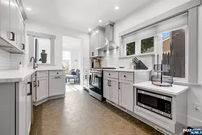 29 Martin Terrace, Hackensack, NJ 07601 - Photo 15