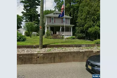 63 W Airmount Road, Mahwah, NJ 07430 - Photo 1