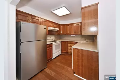 521 Piermont Avenue 417A #417A, River Vale Township, NJ 07675 - Photo 11