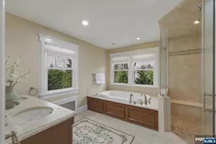 157 Melrose Pl, Ridgewood, NJ 07450 - Photo 19