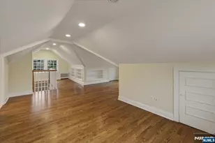 157 Melrose Pl, Ridgewood, NJ 07450 - Photo 9