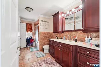 164 Farnham Avenue, Lodi, NJ 07644 - Photo 11