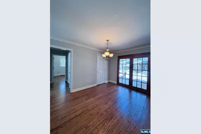 81 Lakeshore Drive, Prospect Park, NJ 07508 - Photo 5