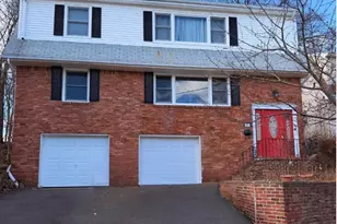 81 Lakeshore Dr, Prospect Park, NJ 07508 - Photo 1