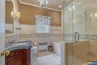 294 Oakwood Road, Englewood, NJ 07631 - Photo 25