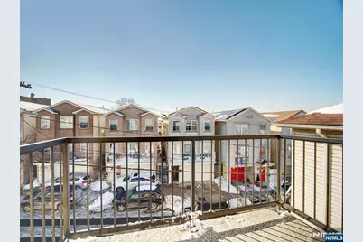 231 Clinton Avenue 2 #2, Jersey City, NJ 07304 - Photo 21