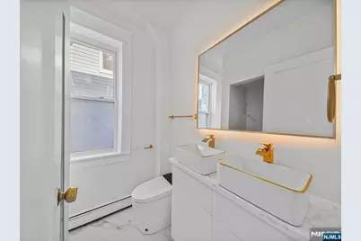 600 Studio Road, Ridgefield, NJ 07657 - Photo 13