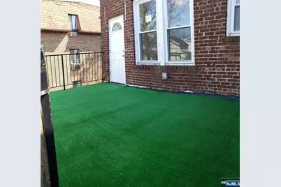 118 Fort Lee Road 2 #2, Teaneck Township, NJ 07666 - Photo 7