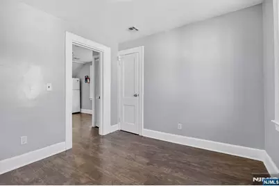 134 Dewey, Newark, NJ 07112 - Photo 23