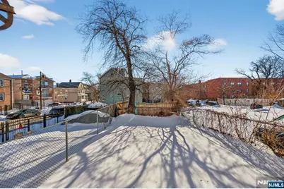 134 Dewey, Newark, NJ 07112 - Photo 25