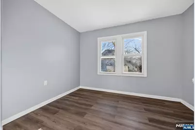 134 Dewey, Newark, NJ 07112 - Photo 9