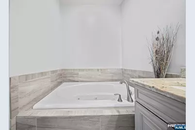 84 Truman Drive, Wood Ridge, NJ 07075 - Photo 27