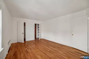 2430 8th Street 5B, Fort Lee, NJ 07024 - Photo 9