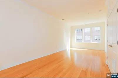 2 Main Street D404 #D404, Edgewater, NJ 07020 - Photo 3
