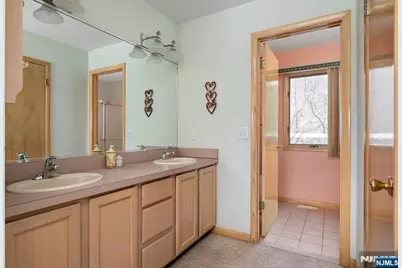 25 W Bayberry Drive, Beach Haven, NJ 08008 - Photo 15