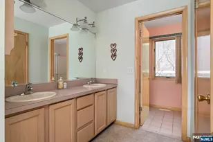 25 W Bayberry Dr, Beach Haven, NJ 08008 - Photo 15