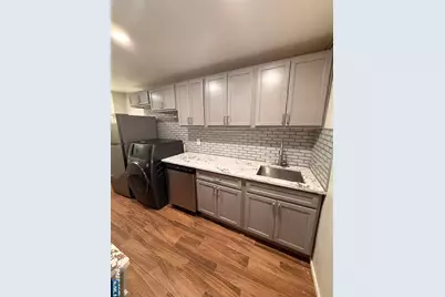 262 Undercliff Avenue 1 #1, Edgewater, NJ 07020 - Photo 9