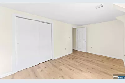 585 McChesney Street, Orange, NJ 07050 - Photo 21