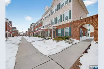 81 Landmark Lane, Fair Lawn, NJ 07410 - Photo 3