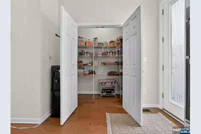 81 Landmark Lane, Fair Lawn, NJ 07410 - Photo 13