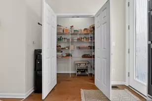 81 Landmark Ln, Fair Lawn, NJ 07410 - Photo 13