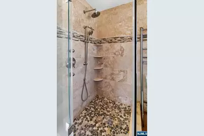 258 Clinton Place, Hackensack, NJ 07601 - Photo 15