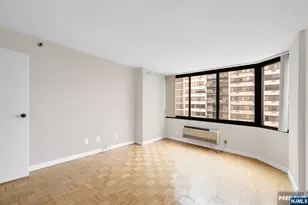 316 Prospect 8H, Hackensack, NJ 07601 - Photo 1