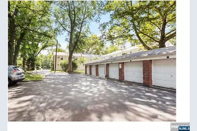 72 Lakeview Avenue B #B, Leonia, NJ 07605 - Photo 11