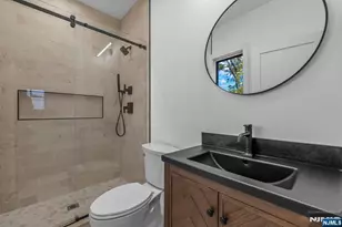 2189 Jones Rd, Fort Lee, NJ 07024 - Photo 19