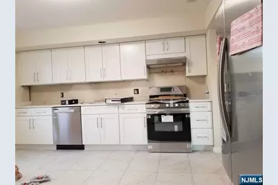 475 North Avenue 2nd Fl #2nd FL, Fort Lee, NJ 07024 - Photo 9