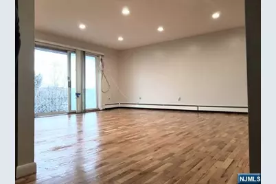 475 North Avenue 2nd Fl #2nd FL, Fort Lee, NJ 07024 - Photo 3