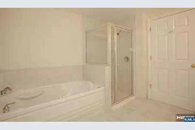 602 Rutledge Court, Edgewater, NJ 07020 - Photo 15