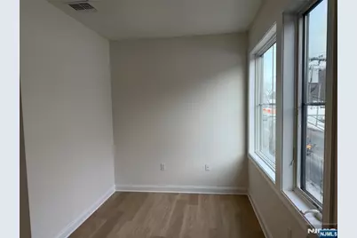 2001 Hudson Terrace 306 #306, Fort Lee, NJ 07024 - Photo 13
